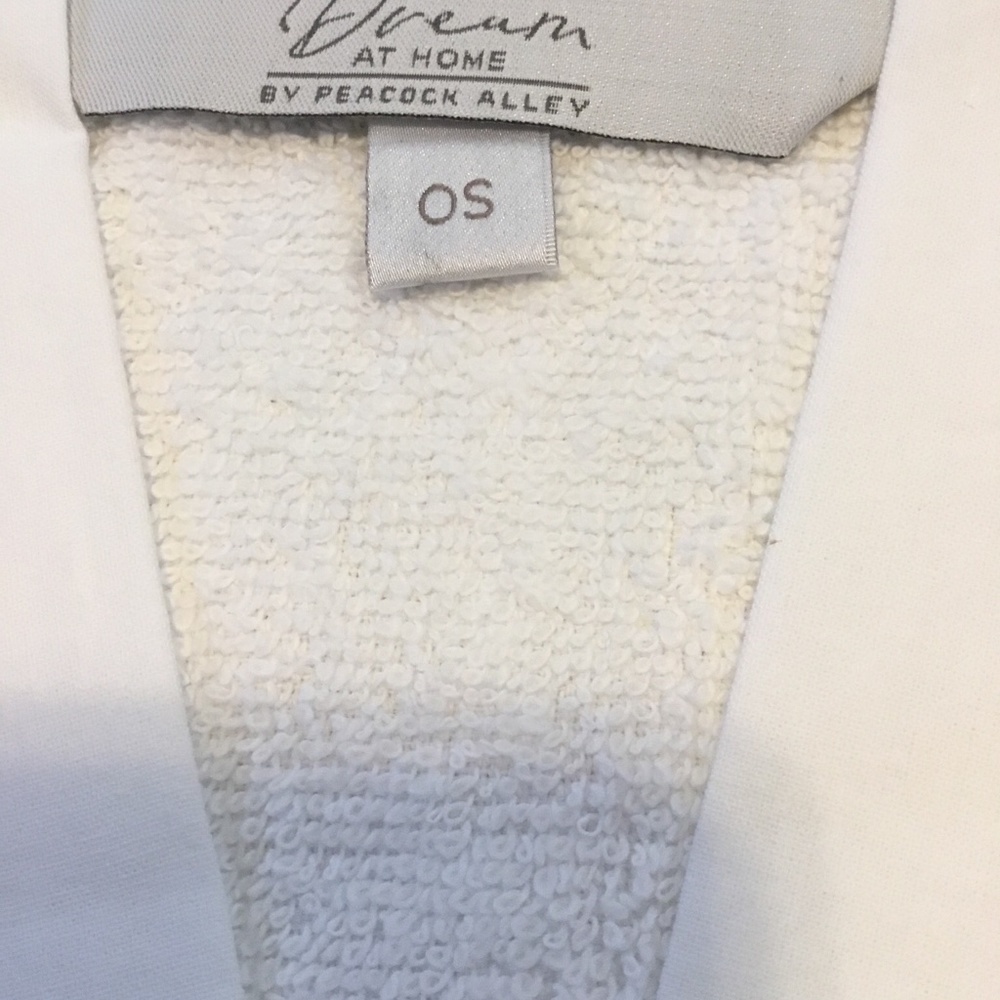 Unisex white bathrobe